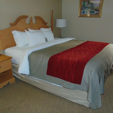 Econo Lodge Newport Buitenkant foto
