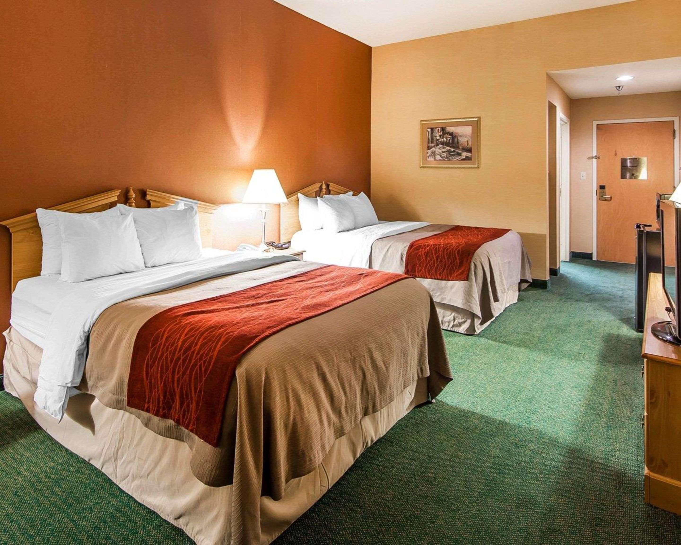 Econo Lodge Newport Buitenkant foto
