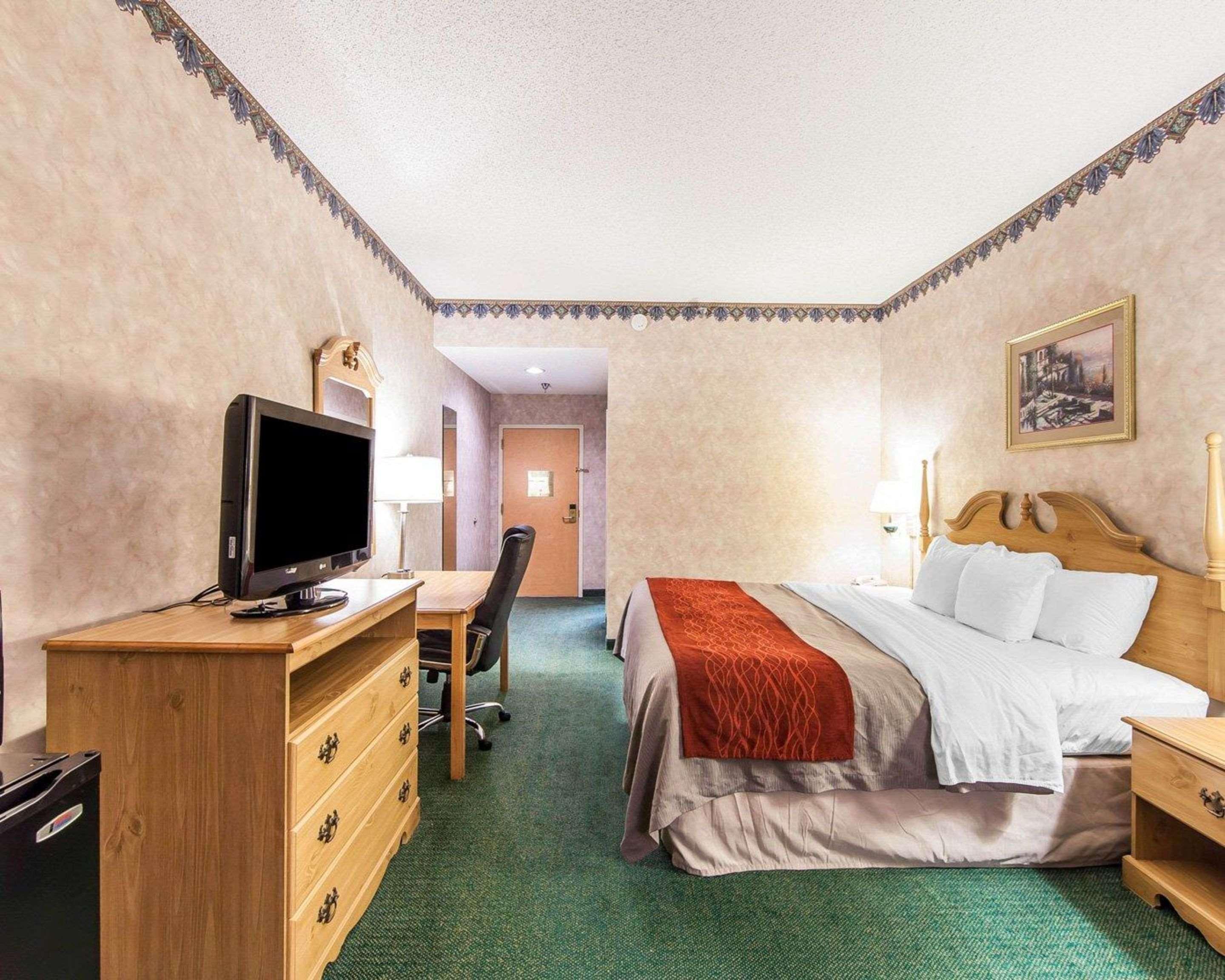Econo Lodge Newport Buitenkant foto