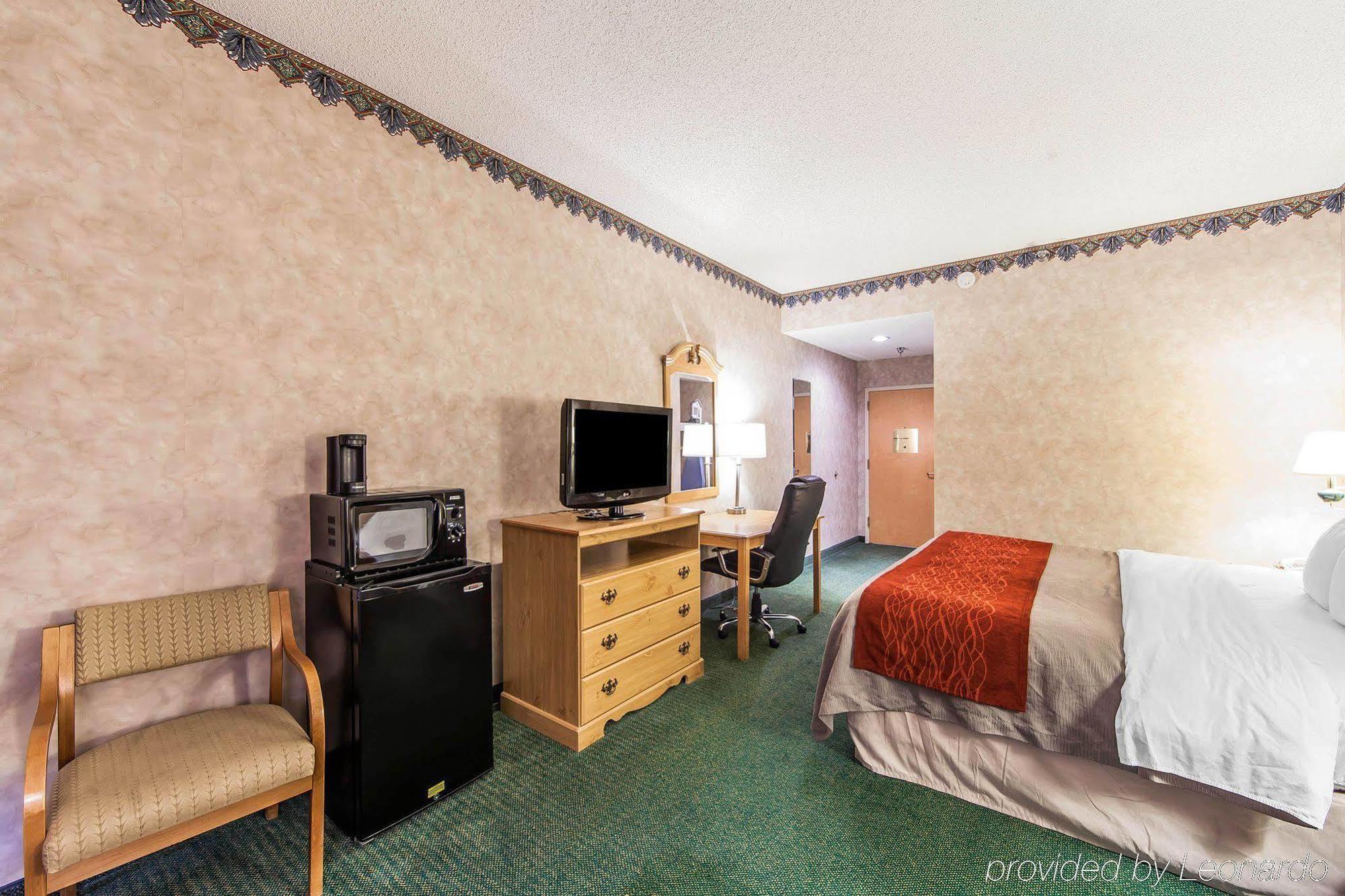 Econo Lodge Newport Buitenkant foto