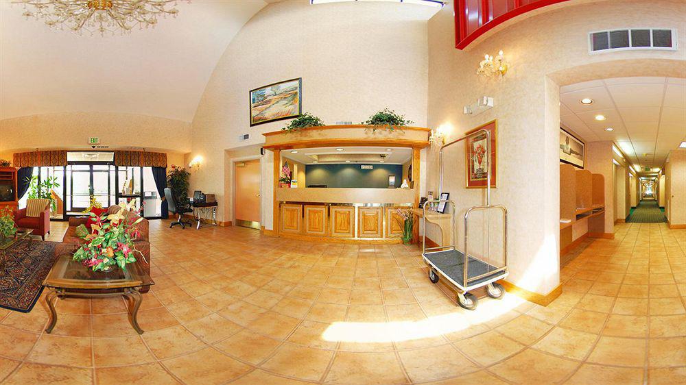 Econo Lodge Newport Buitenkant foto